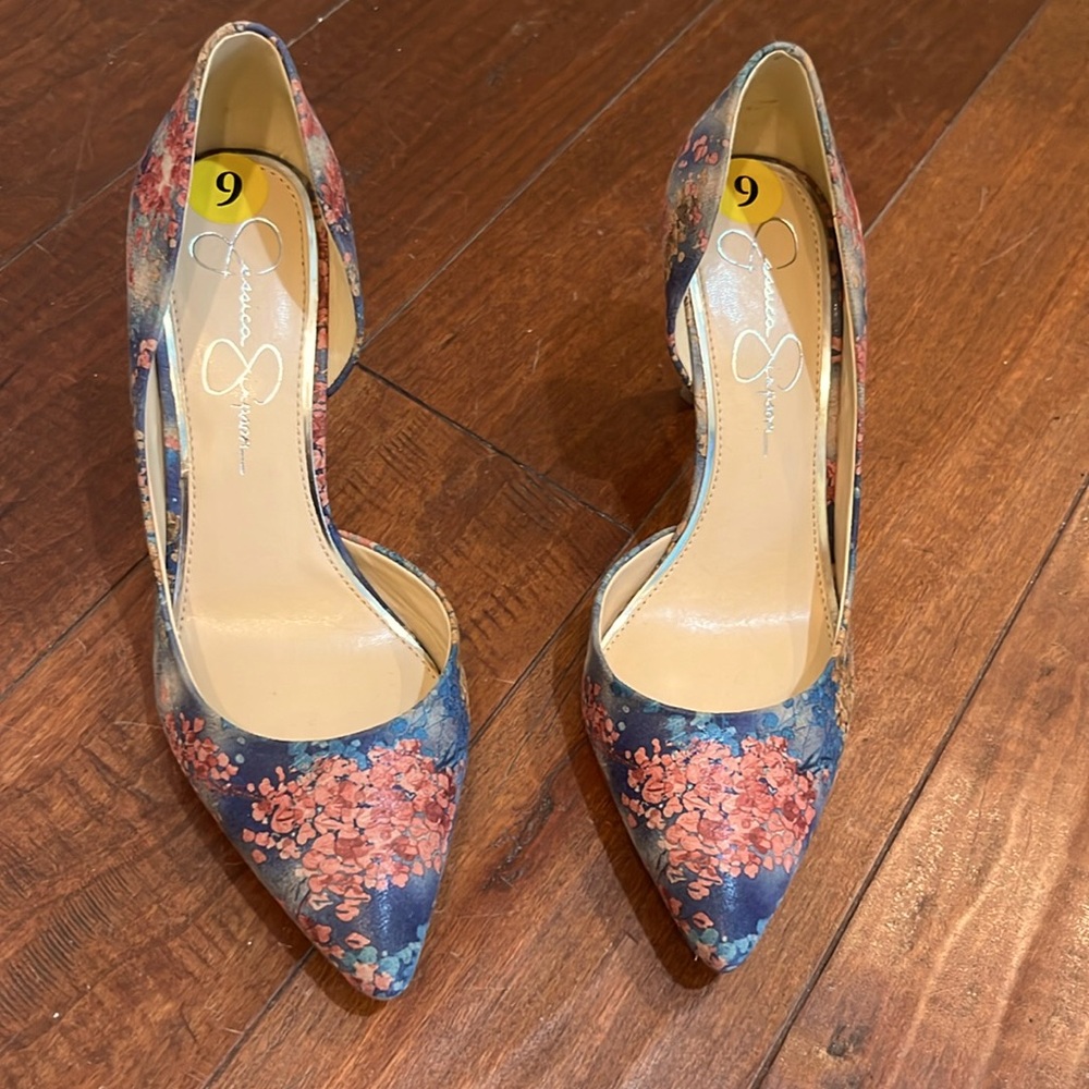 Jessica Simpson heels